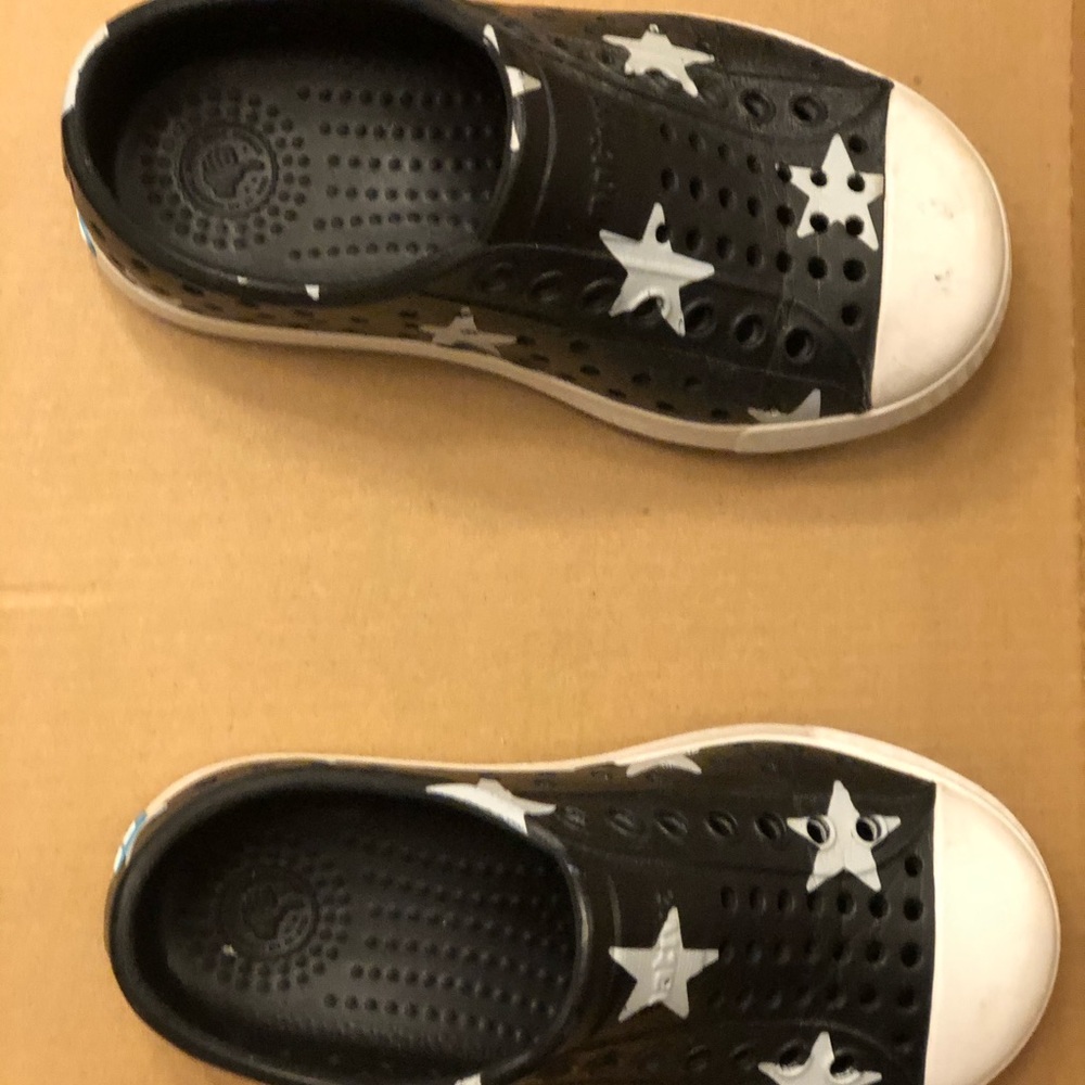 Native Toddler Size 8 Navy Blue and White Stars
